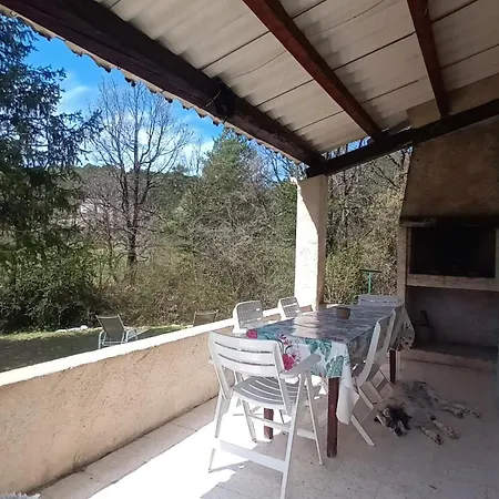 Aux Portes Des Gorges Du Verdon Vakantiehuis