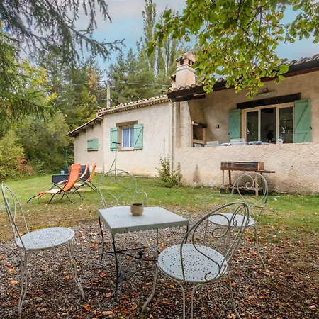 Aux Portes Des Gorges Du Verdon Hébergement de vacances Peyroules
