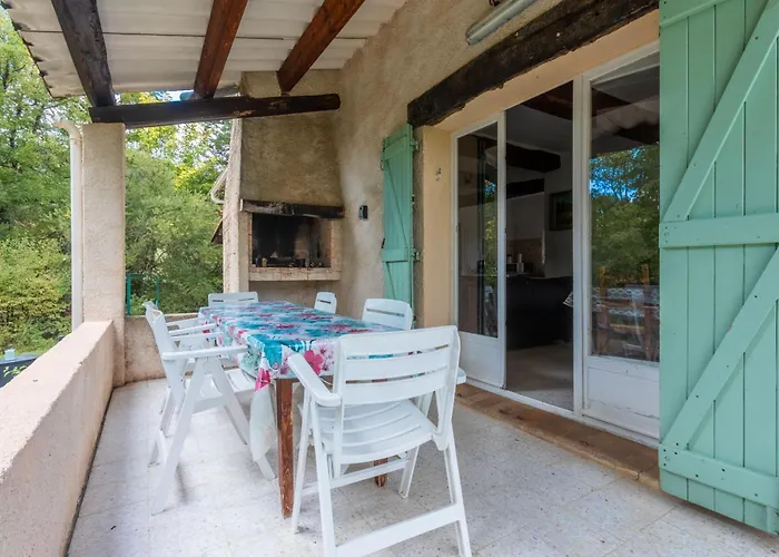 Aux Portes Des Gorges Du Verdon
